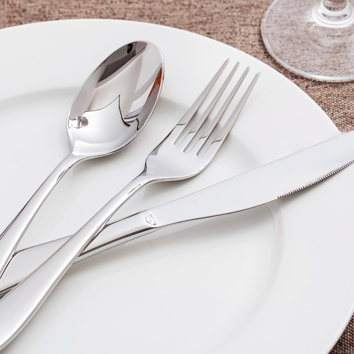 KINGSTONE 40-Piece Silverware Set for 8,18/10 Stainless Steel - Image 6
